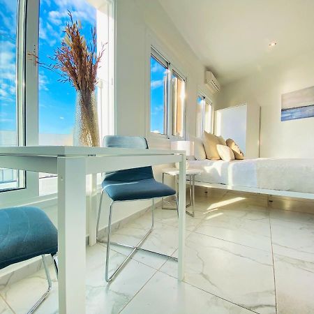 Phaedrus Living : Luxury Flat Lighthouse 75 Apartment Paphos ภายนอก รูปภาพ